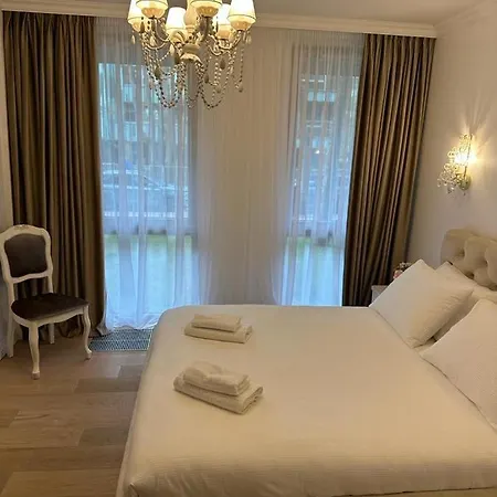 Birute Avenue 2 Bedrooms Apartament